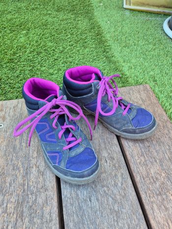 Chaussures de rando 36 Quechua, TBE