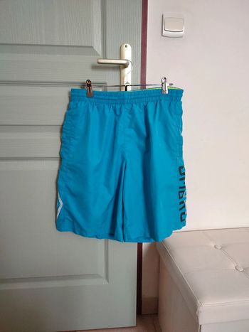 Short de bain Umbro taille L