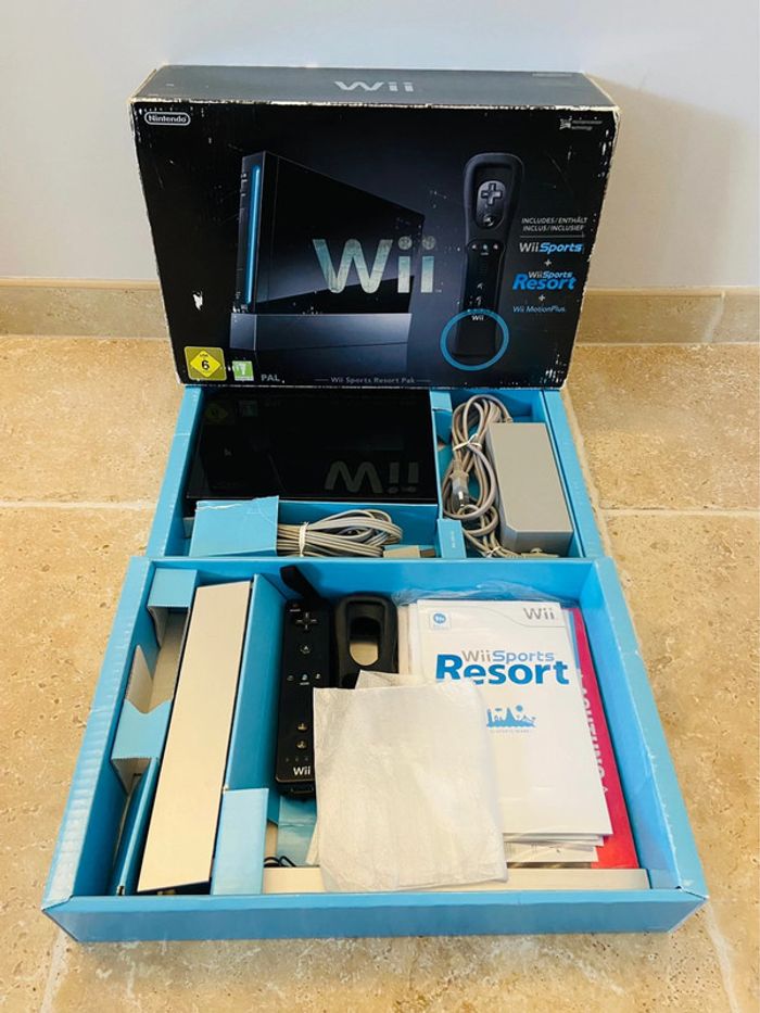 Console Nintendo Wii Noir - photo numéro 2