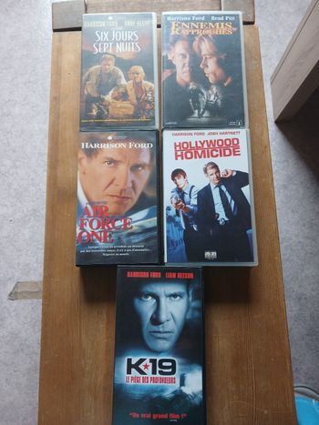 5 VHS avec Harrison Ford 