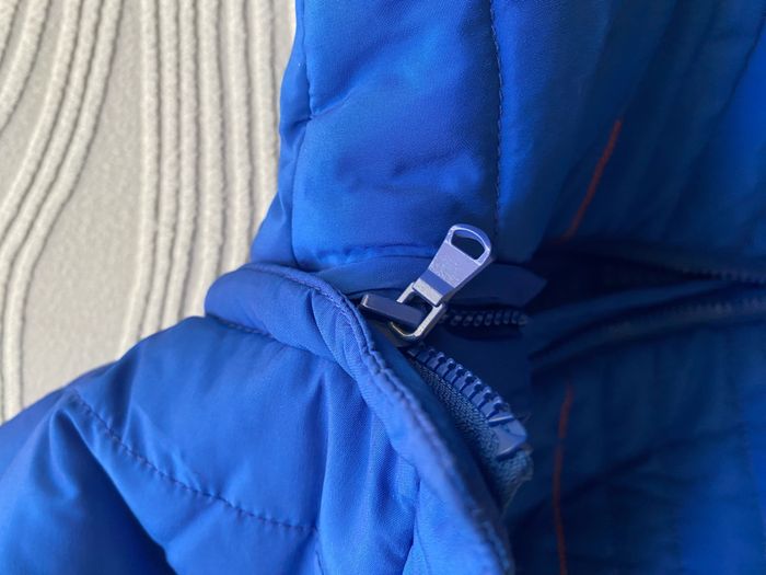 Doudoune Hugo Boss neuf 18 mois - photo numéro 5