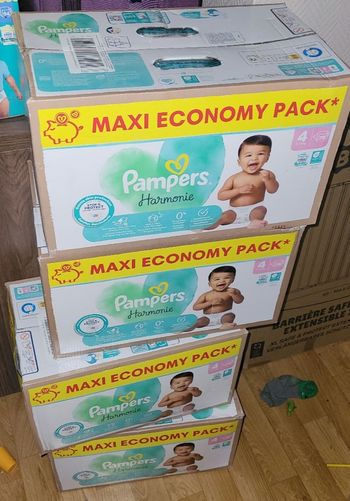 Couches pampers harmonie T4 
