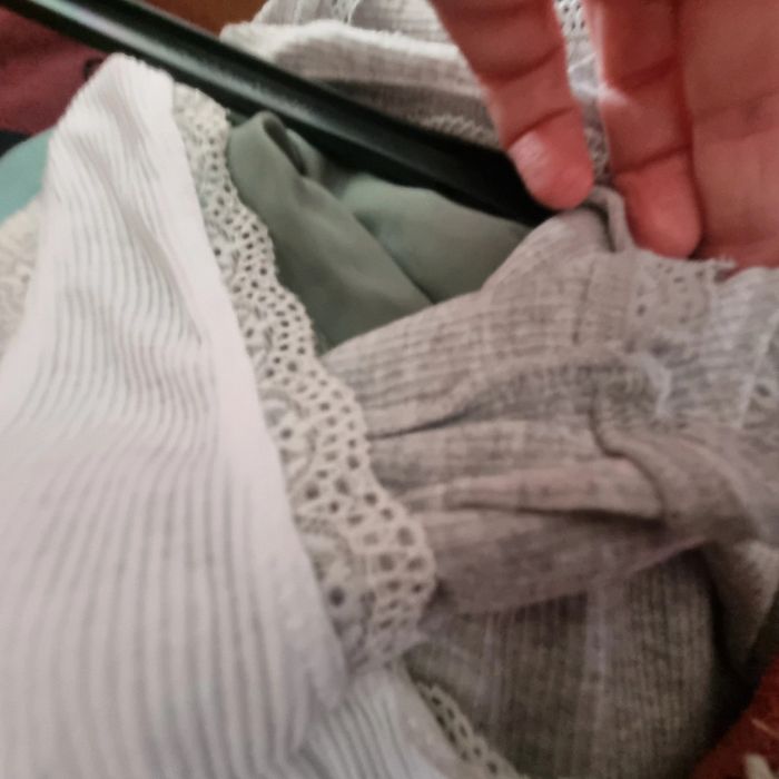 Lot débardeurs dentelle taille l bon état - photo numéro 4