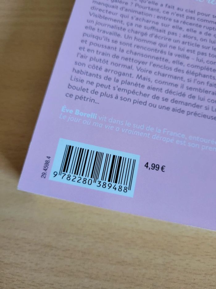 Livre roman "Le jour ou ma vie a vraiment dérapé" de Eve Borelli - photo numéro 5