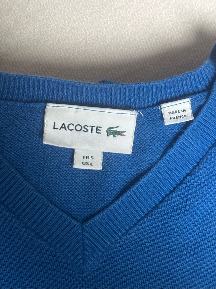 Sweat col V nid d’abeille Lacoste taille L bleu éclair/ciel - photo numéro 3