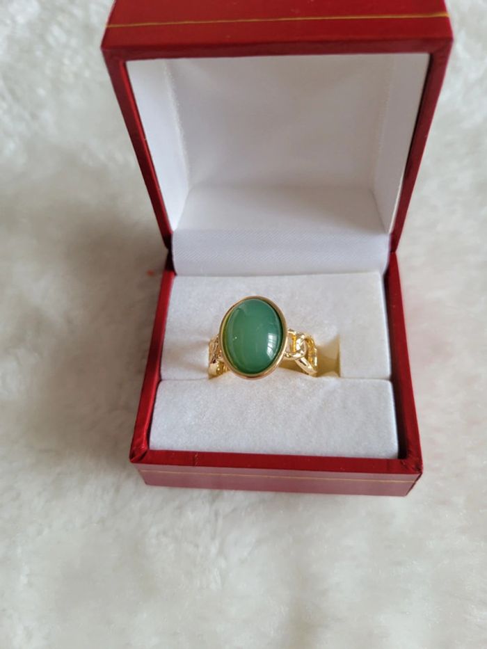 Bague acier gold et pierre verte - photo numéro 2