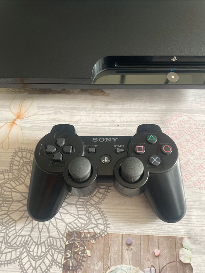 Console Sony PlayStation 3 Slim 120 Go Câbles manette et 1 Jeu - Occasion TBE - photo numéro 3