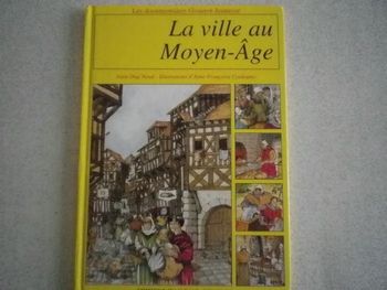 LA VILLE AU MOYEN-AGE