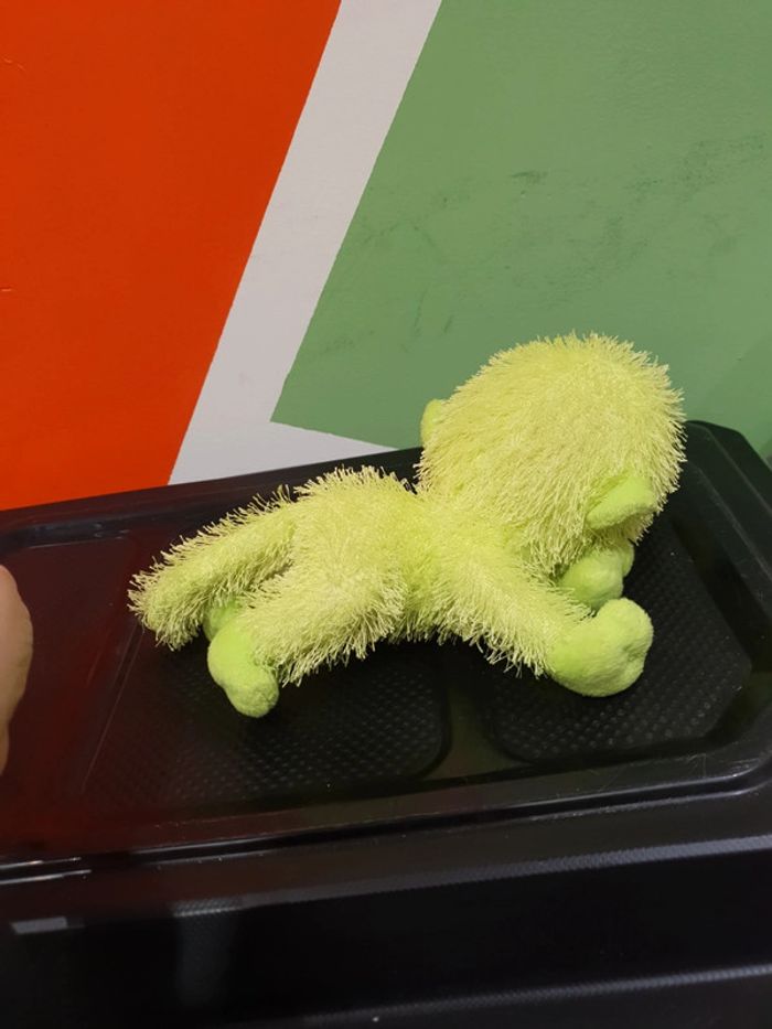 Peluche singe fluo - photo numéro 3