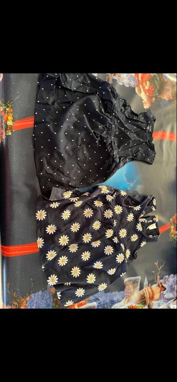 Vend robes 6 mois