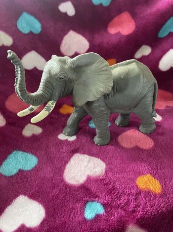 Figurine Éléphant Papo 2006