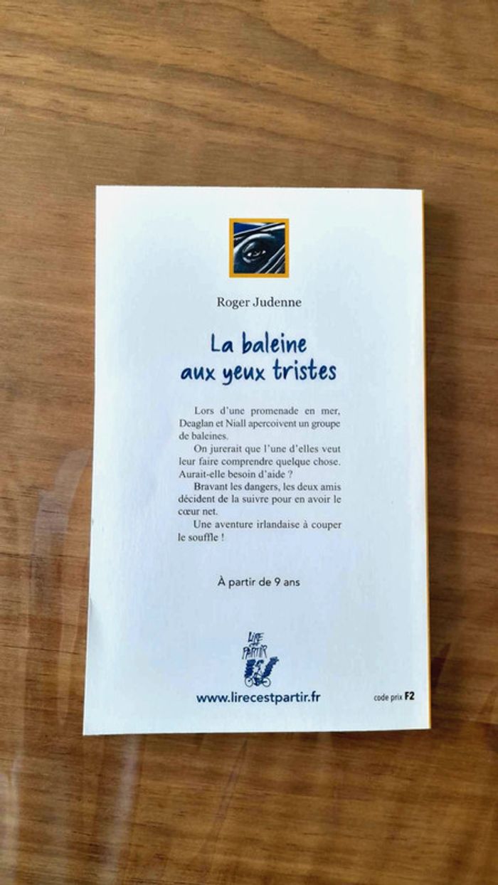 Livre poche La baleine aux yeux tristes de Roger Judenne - photo numéro 2
