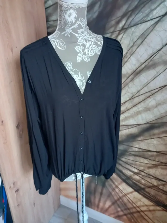 Blouse noir manches longues