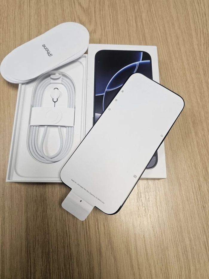 Iphone 16 pro max - photo numéro 3