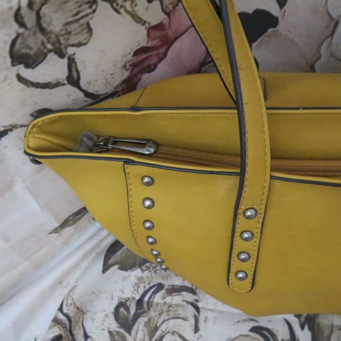 ✨ Superbe sac cabas Flora & Co – couleur moutarde tendance ! ✨ - photo numéro 3