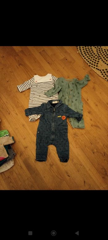 Lot de trois combinaisons 3 mois