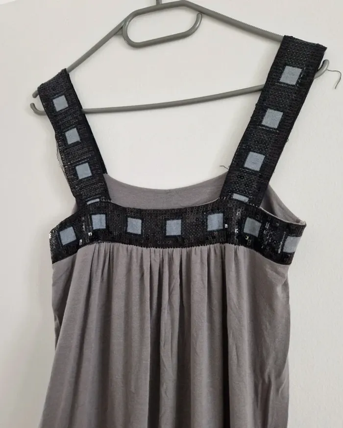 Robe grise - photo numéro 4