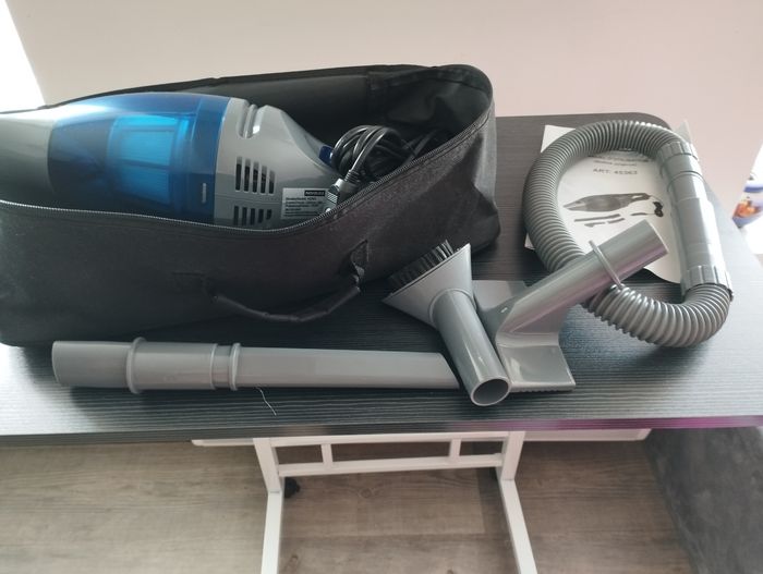 Aspirateur de voiture - photo numéro 2