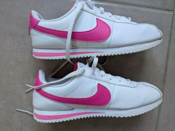 Chaussures baskets fille Nike Cortez taille 36