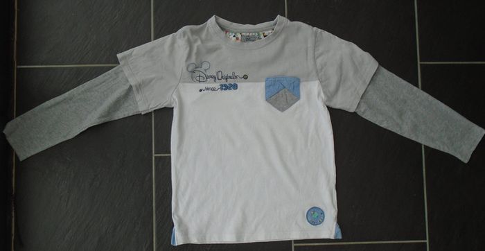 Joli tee-shirt garçon 7-8 ans Disney