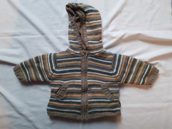 Veste rayée jaune, blanc, vert et camel  doublée polaire  à capuche