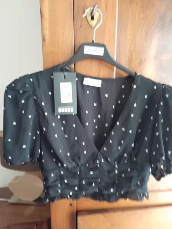 Croc top