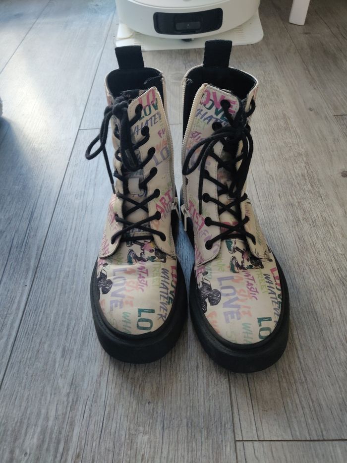 Bottines Disney taille 34 très bon état - photo numéro 2