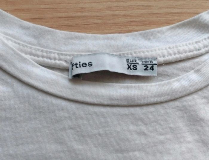 T-shirt taille XS - photo numéro 2