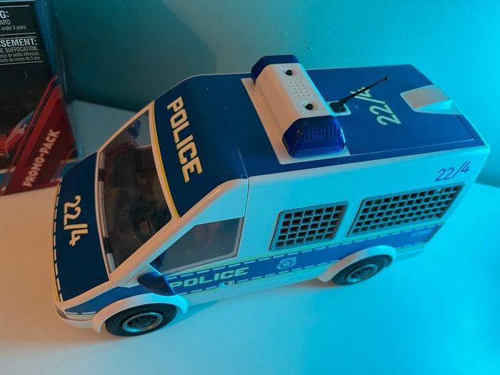 Véhicule police Playmobil - photo numéro 2