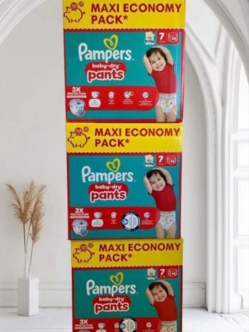 3 cartons Pampers taille 7