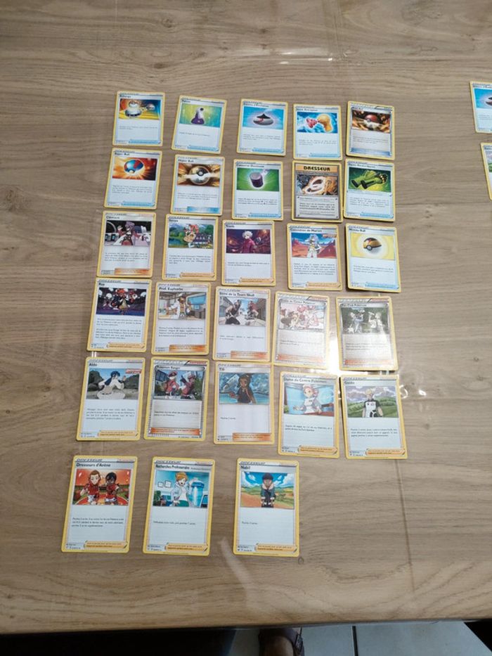Lot 28cartes dresseurs pokémon