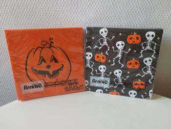 Lot de 2 paquets de serviettes en papier Halloween Renova neufs