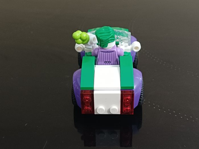 LEGO Dc Super Heroes Batman référence 76272 - photo numéro 9