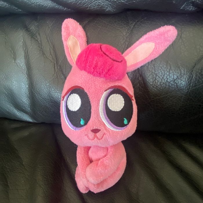 Doudou peluche lps littlest rose yeux noir et blanc  18cm