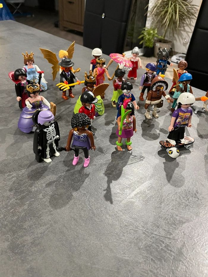 Lots Personnages playmobile - photo numéro 2