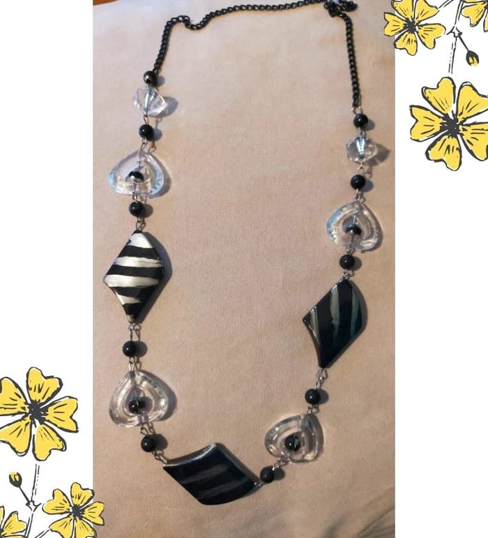 Collier fantaisie noir et transparent – Formes modernes, style graphique - photo numéro 2