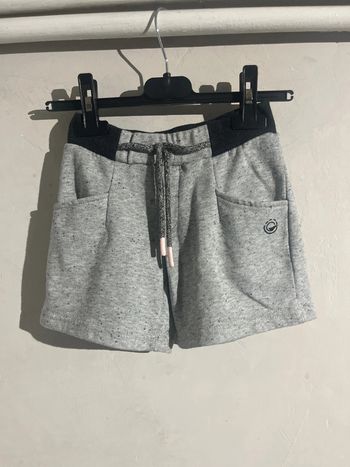 Short gris 6ans