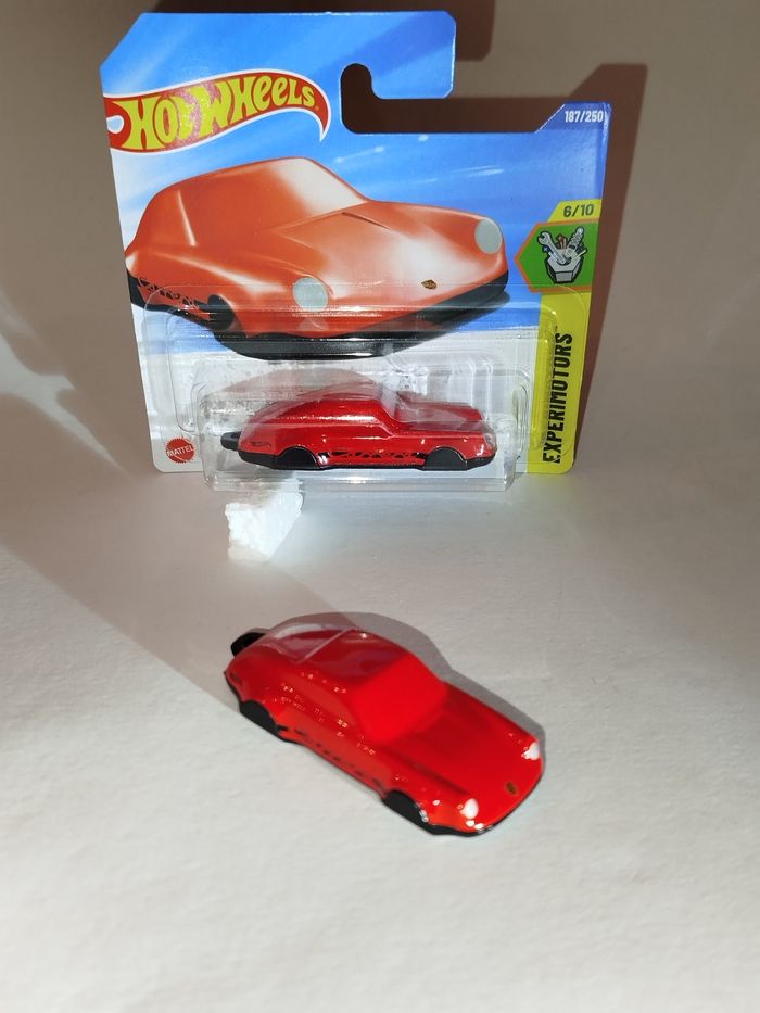 Hot Wheels Porsche 911 Carrera Clip 2025