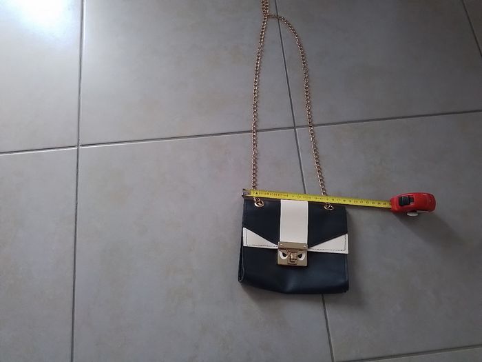 Sac femme à bandoulière  noire et blanc - photo numéro 2