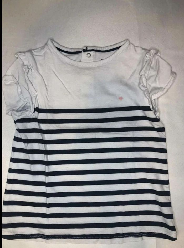Tee shirt Kiabi taille 24 mois en très bon état