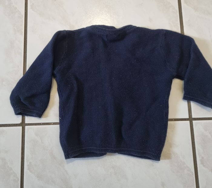 gilet boutonnée bleu marine garçon kiabi 3 mois - photo numéro 3