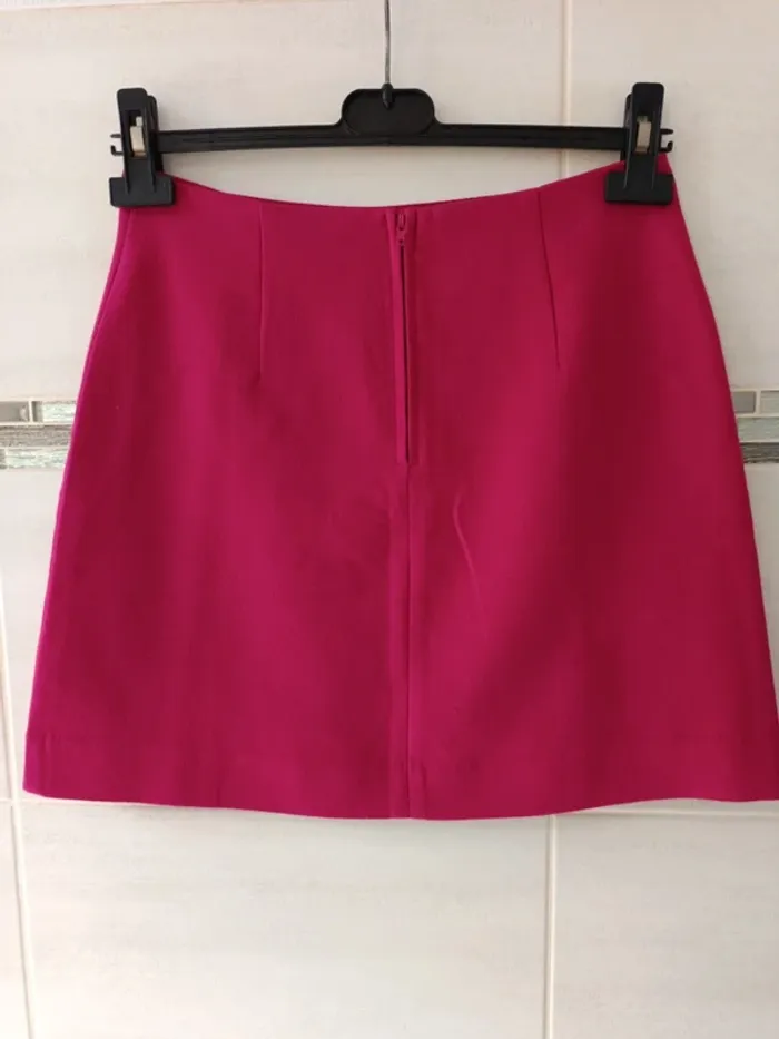 Jupe Camaïeu t.36 framboise - photo numéro 2