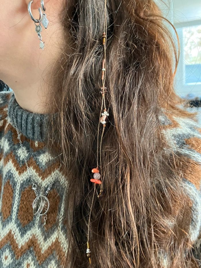 Bijou de cheveux - ateba - en macramé avec pierre rose - photo numéro 5