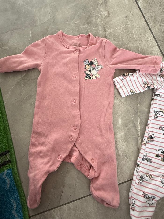 2 pyjamas Minnie - photo numéro 2