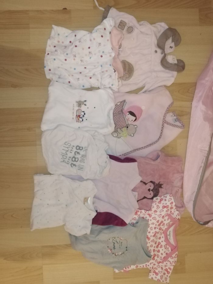 Lot vêtement bébé fille