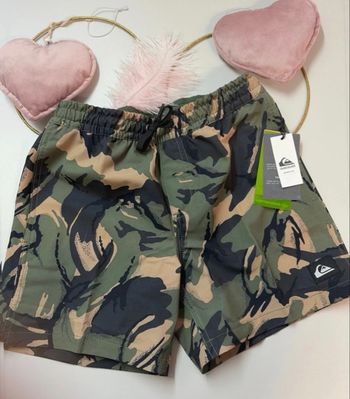 Short de bain - neuf - Quiksilver - Taille 10 ans 
