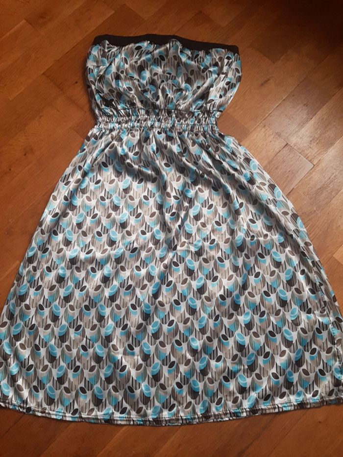 Robe bustier fluide élastique légère brillante