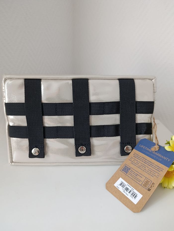 Pochette cabaia customiser. - photo numéro 3