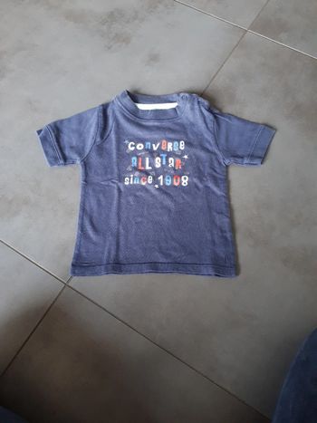 Tee-shirt converse 9 mois