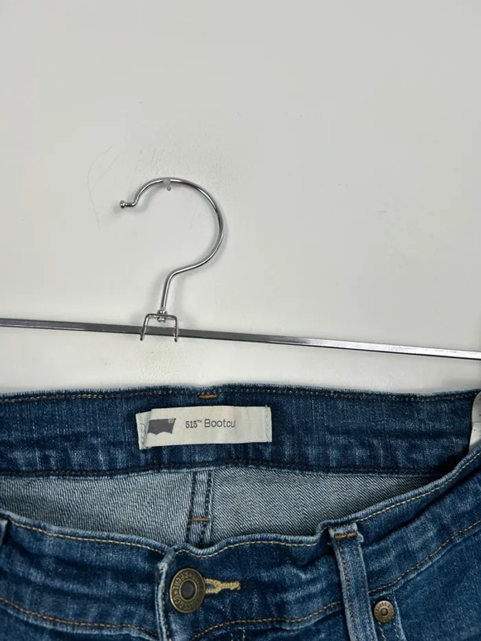 Jean Levi's Femme Bleu Marine W32 L34 | 515 Bootcut | Taille FR42 | Très Bon État LF621 - photo numéro 3